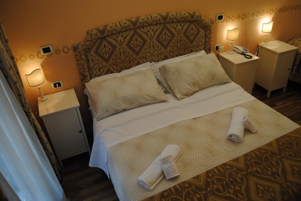 Bed and Breakfast Il Colonnato Roma Habitación foto